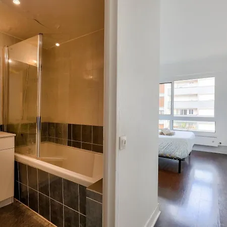 アパート Superb 1br Flat 5 Min From Gare De Lyon